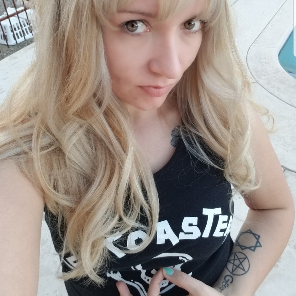 Meet your Posh Ambassador, Alyssa 🤘